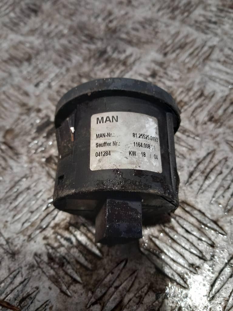 MAN TGA  81255250193 Kabinler