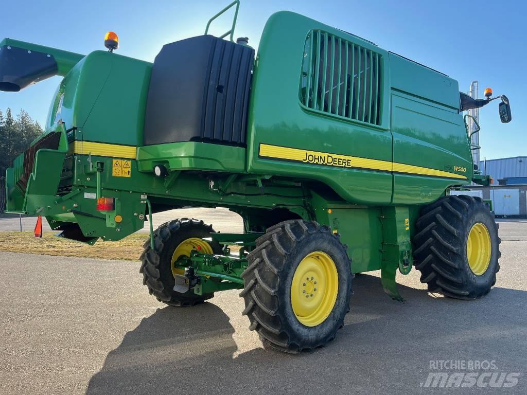 John Deere W540 Biçerdöverler