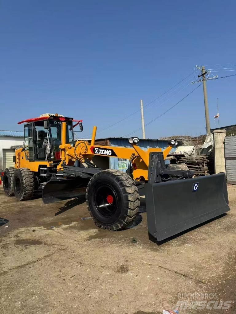 XCMG GR 2153 Greyderler