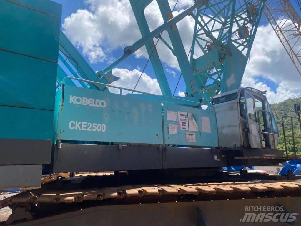 Kobelco CKE 2500 Paletli vinçler