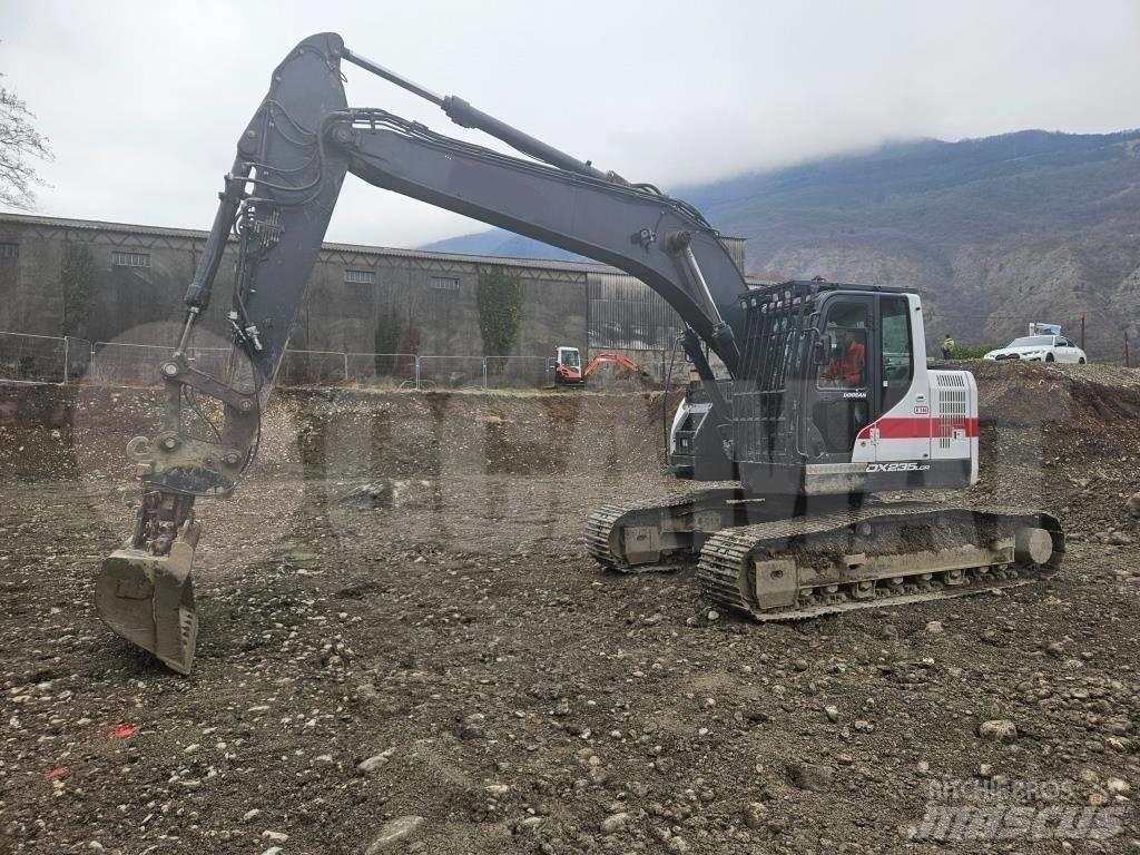Doosan DX 235 LCR Paletli ekskavatörler