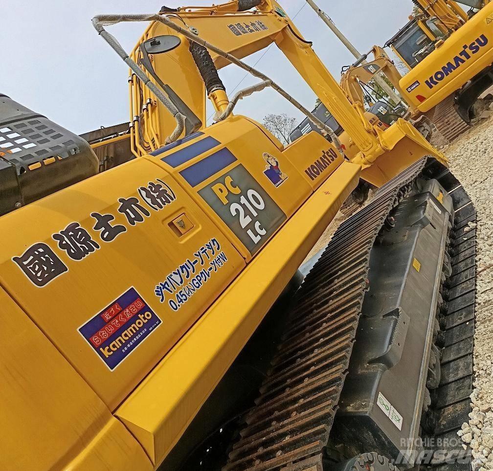 Komatsu PC 210 Paletli ekskavatörler