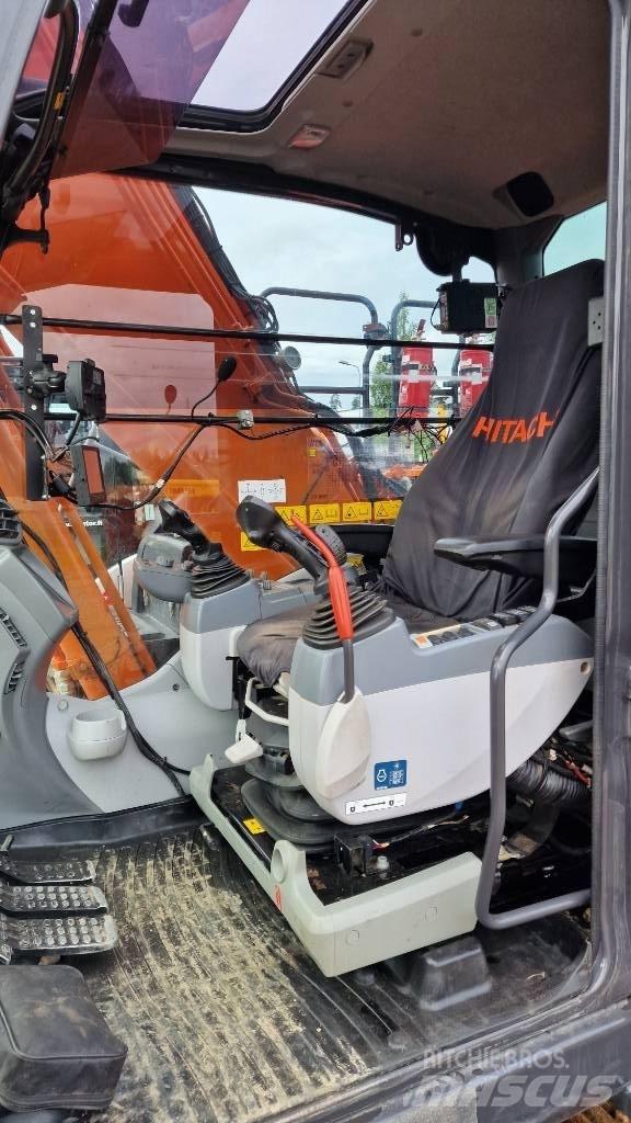 Hitachi ZX250LC-6 Paletli ekskavatörler