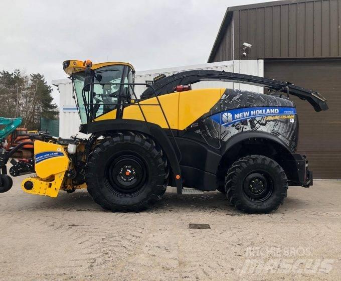 New Holland FR780 Kendi yürür silaj makinalari