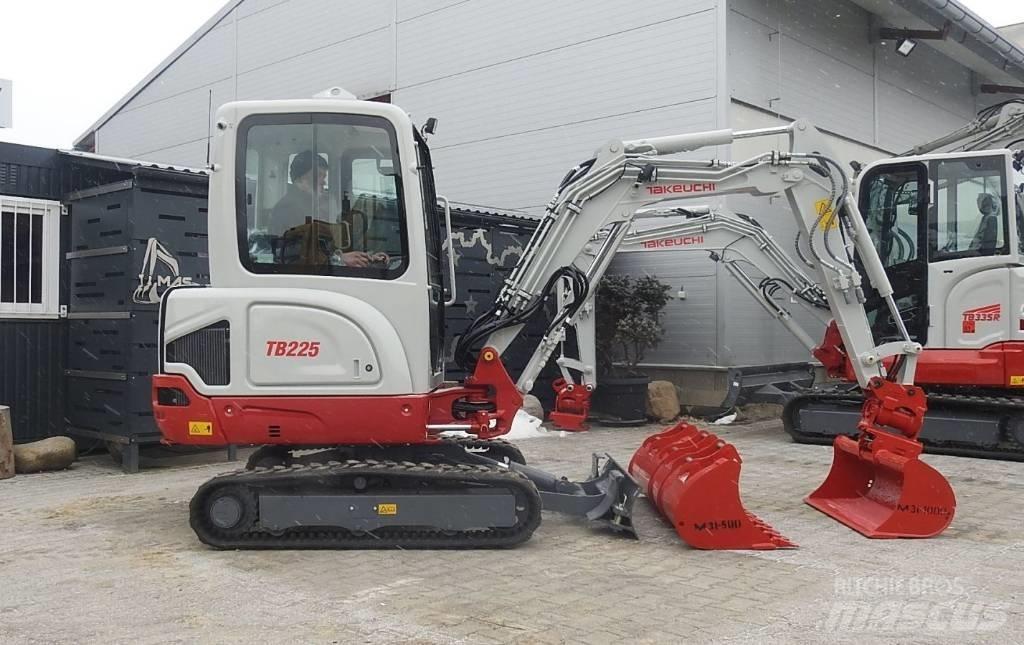 Takeuchi TB225 Mini ekskavatörler, 7 tona dek