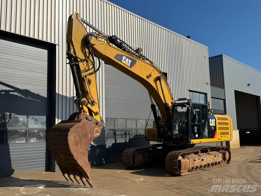 CAT 336FL XE Paletli ekskavatörler