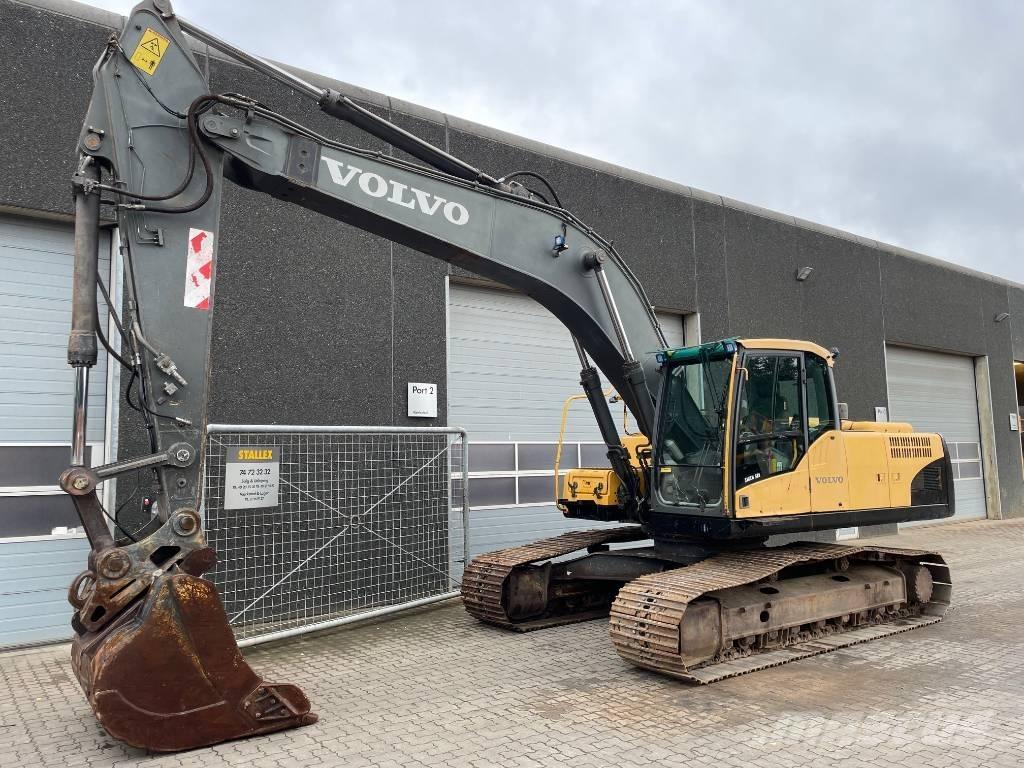 Volvo EC240C Paletli ekskavatörler