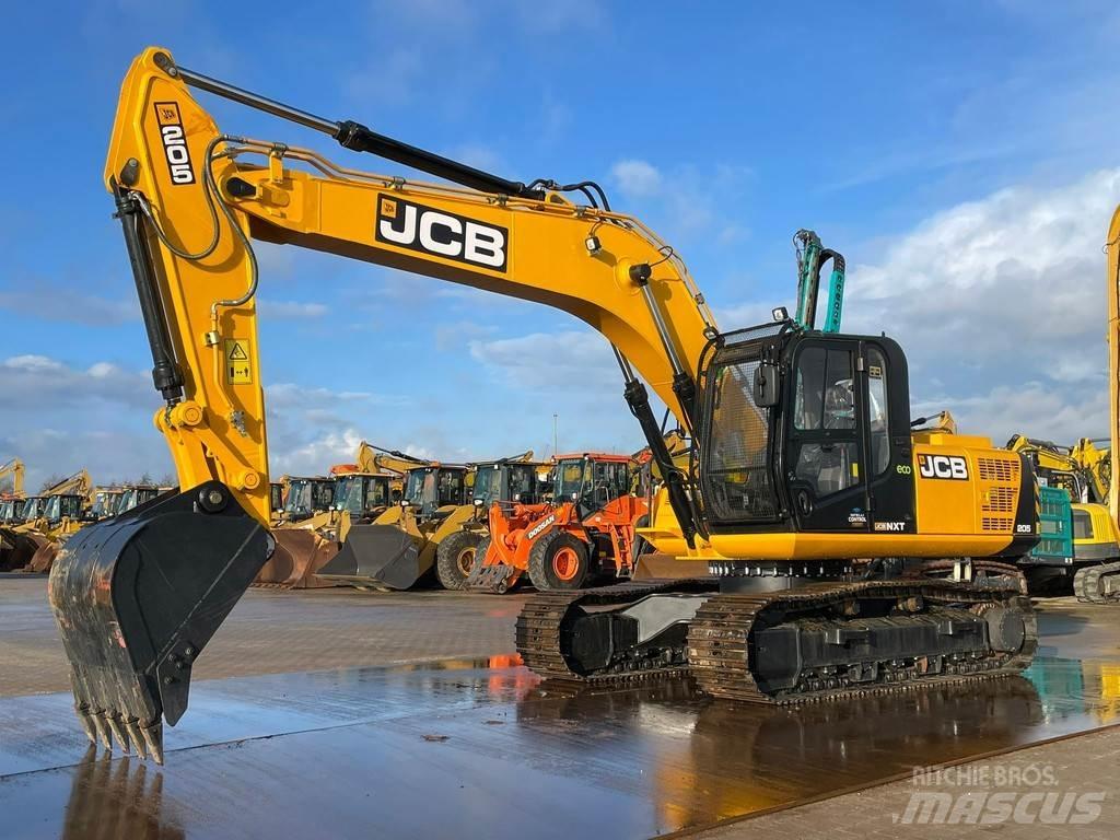 JCB 205 Paletli ekskavatörler
