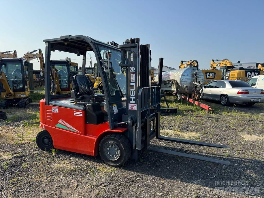 Heli CPD 25 Elektrikli forkliftler
