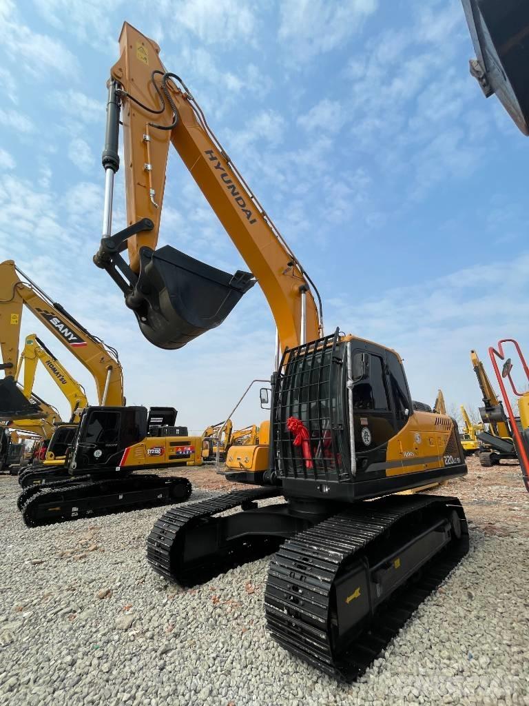 Hyundai 220 Paletli ekskavatörler