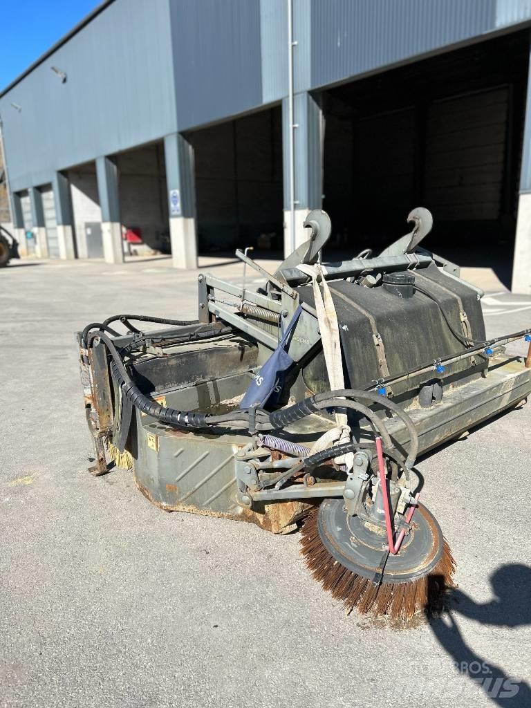 Holms Sweeper PH300 Süpürgeler