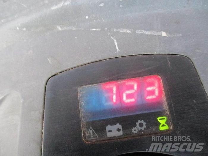 Toyota LWE 140 Düsük seviye kaldirici