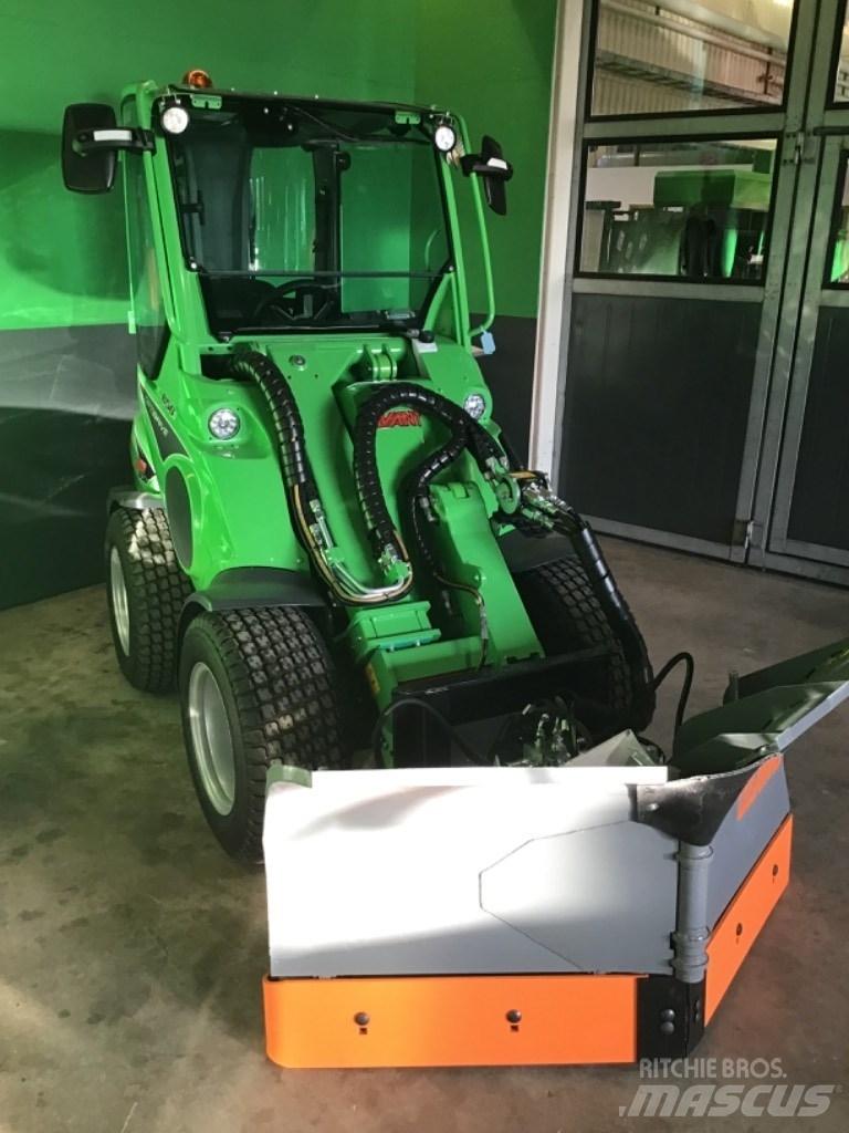 Avant 650I Çok amaçlı yükleyiciler