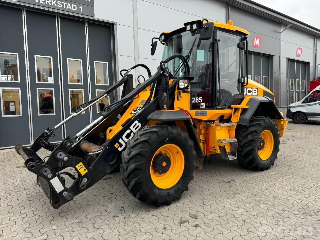 JCB 411 HT Tekerlekli yükleyiciler