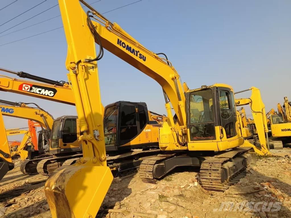 Komatsu PC 138 Paletli ekskavatörler