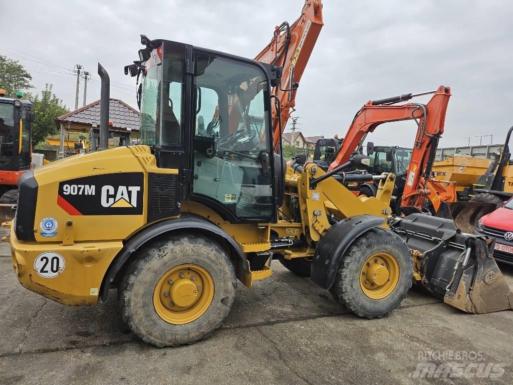 CAT 907M Tekerlekli yükleyiciler