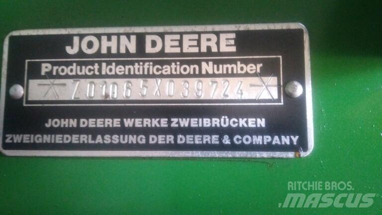 John Deere 1065 Biçerdöverler