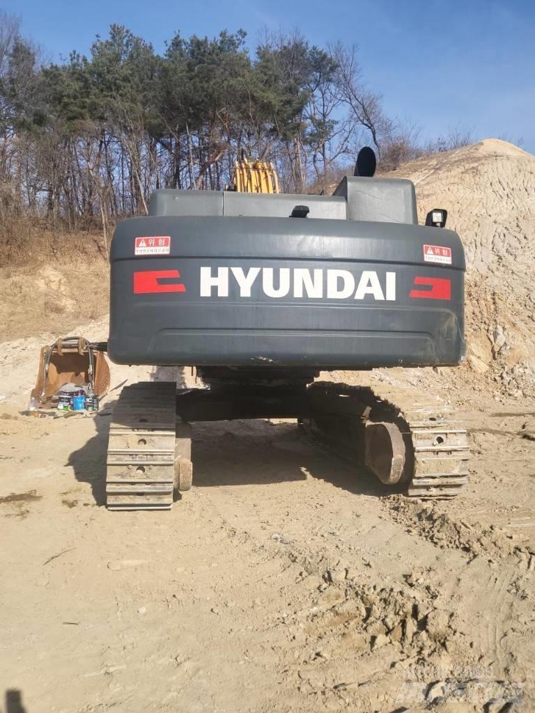 Hyundai HX 520 L Paletli ekskavatörler