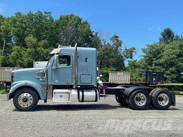 Freightliner 122SD Çekiciler