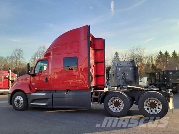 International LT Çekiciler