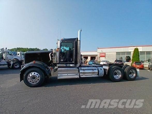 Kenworth W900L Çekiciler