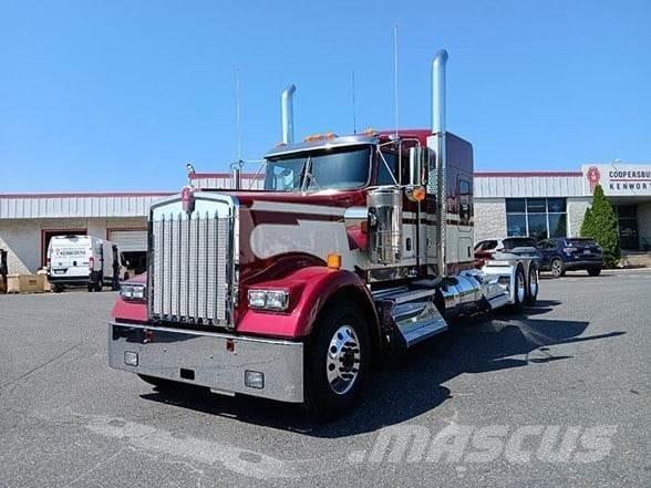 Kenworth W900L Çekiciler