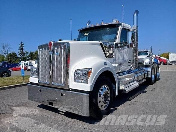 Kenworth W990 Çekiciler