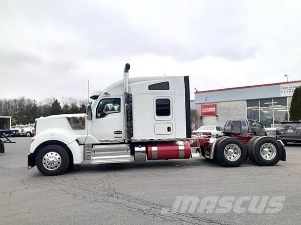 Kenworth W990 Çekiciler