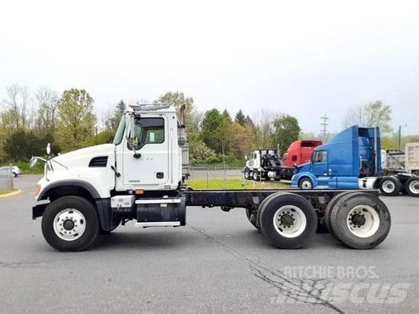 Mack GRANITE CV713 Çekiciler