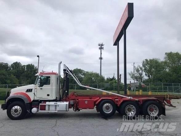 Mack GRANITE GU713 Atik kamyonlari