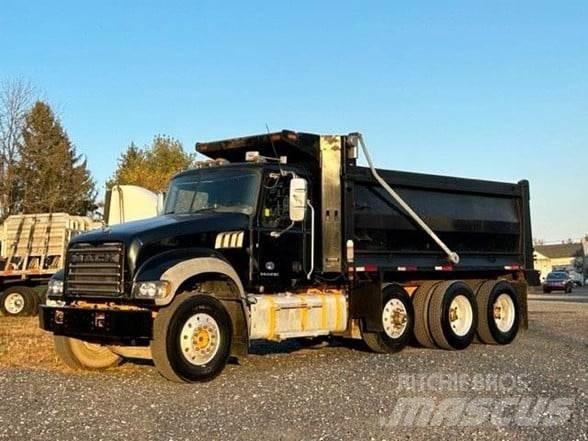 Mack GRANITE GU713 Damperli kamyonlar