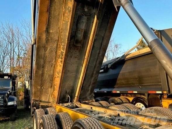 Mack GRANITE GU713 Damperli kamyonlar