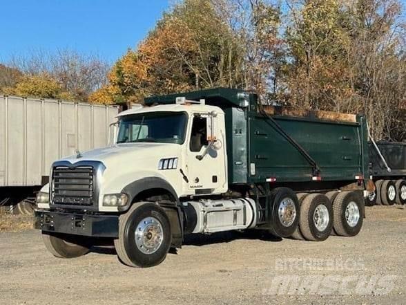 Mack GRANITE GU713 Damperli kamyonlar