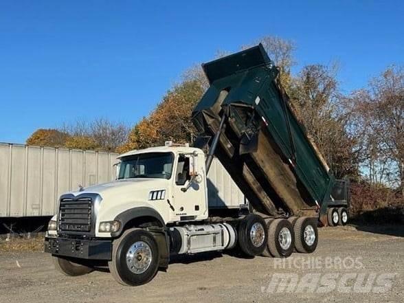 Mack GRANITE GU713 Damperli kamyonlar