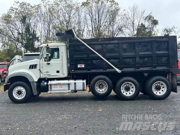 Mack GRANITE GU713 Damperli kamyonlar
