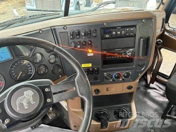 Mack GRANITE GU713 Damperli kamyonlar