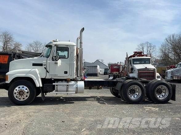 Mack PINNACLE CHU613 Çekiciler