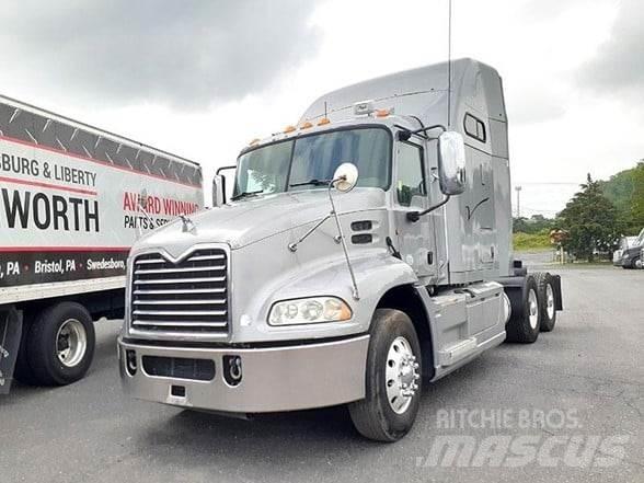 Mack PINNACLE CXU613 Çekiciler