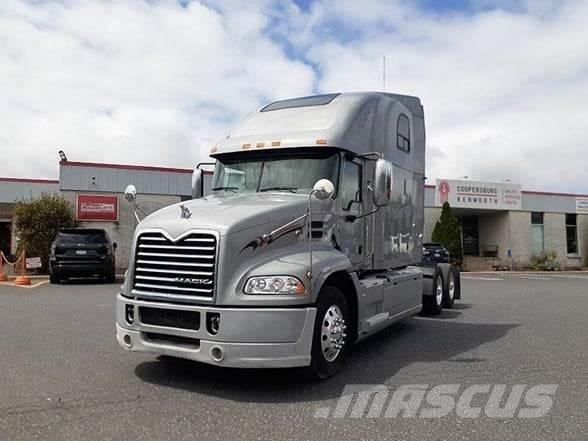 Mack PINNACLE CXU613 Çekiciler