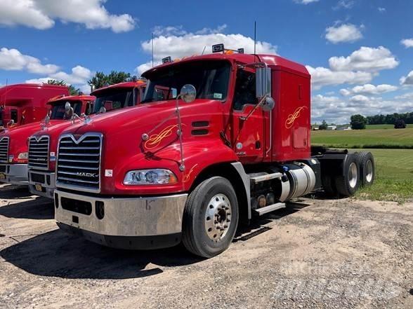 Mack PINNACLE CXU613 Çekiciler