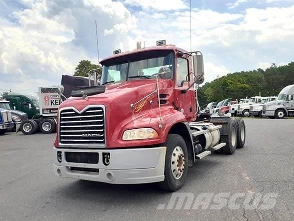 Mack PINNACLE CXU613 Çekiciler