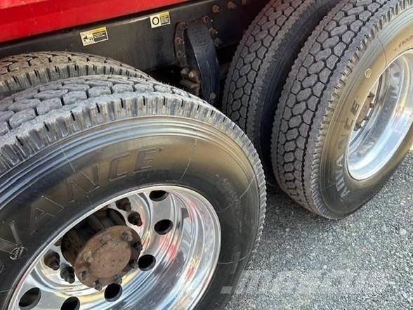 Peterbilt 567 Damperli kamyonlar