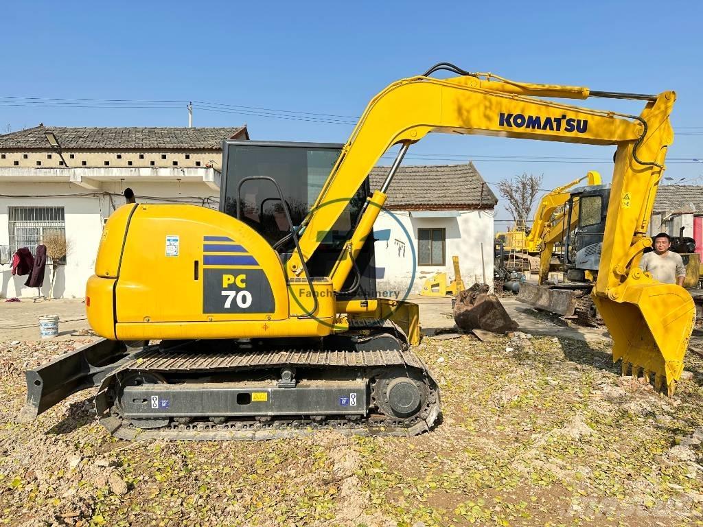 Komatsu PC 70-8 Paletli ekskavatörler