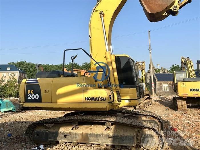 Komatsu PC200-8 Paletli ekskavatörler