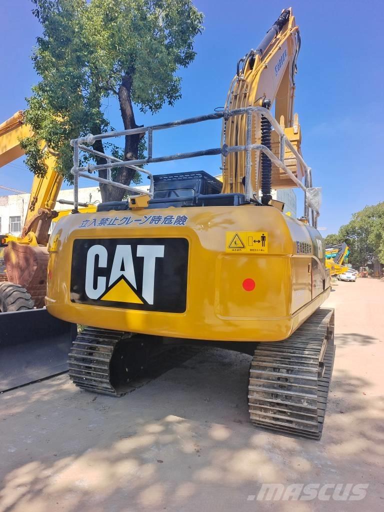 CAT 320 D2 Paletli ekskavatörler