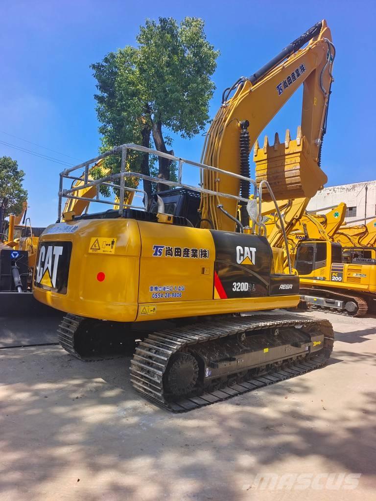 CAT 320 D2 Paletli ekskavatörler