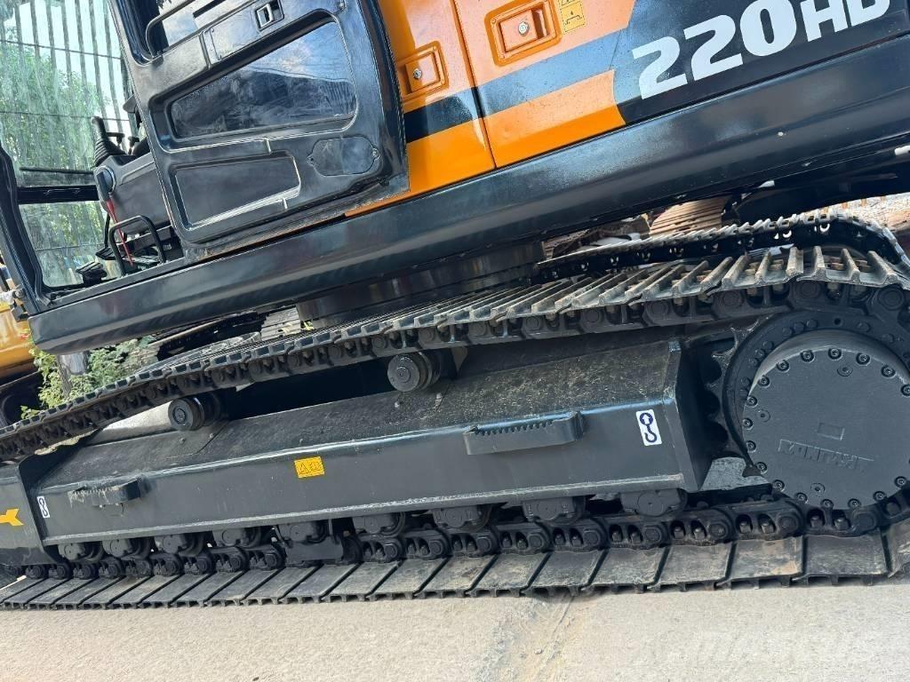 Hyundai 220HX Paletli ekskavatörler