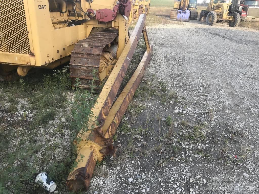 CAT 561 D Boru döşeme dozerleri