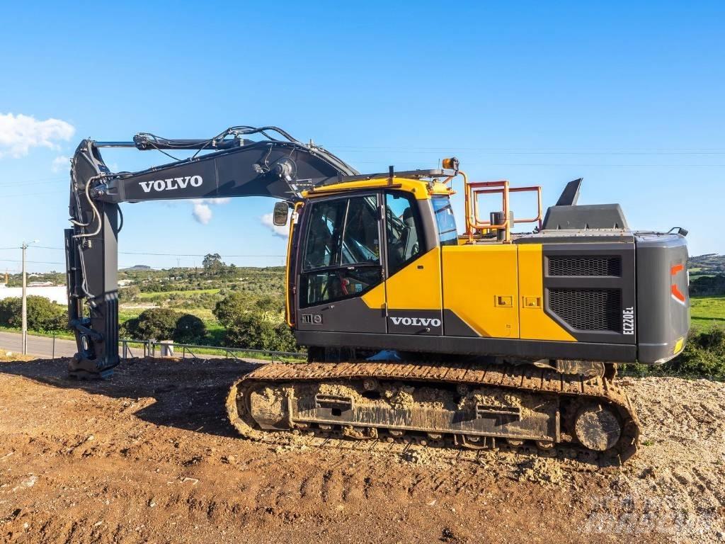 Volvo EC 220 E Paletli ekskavatörler
