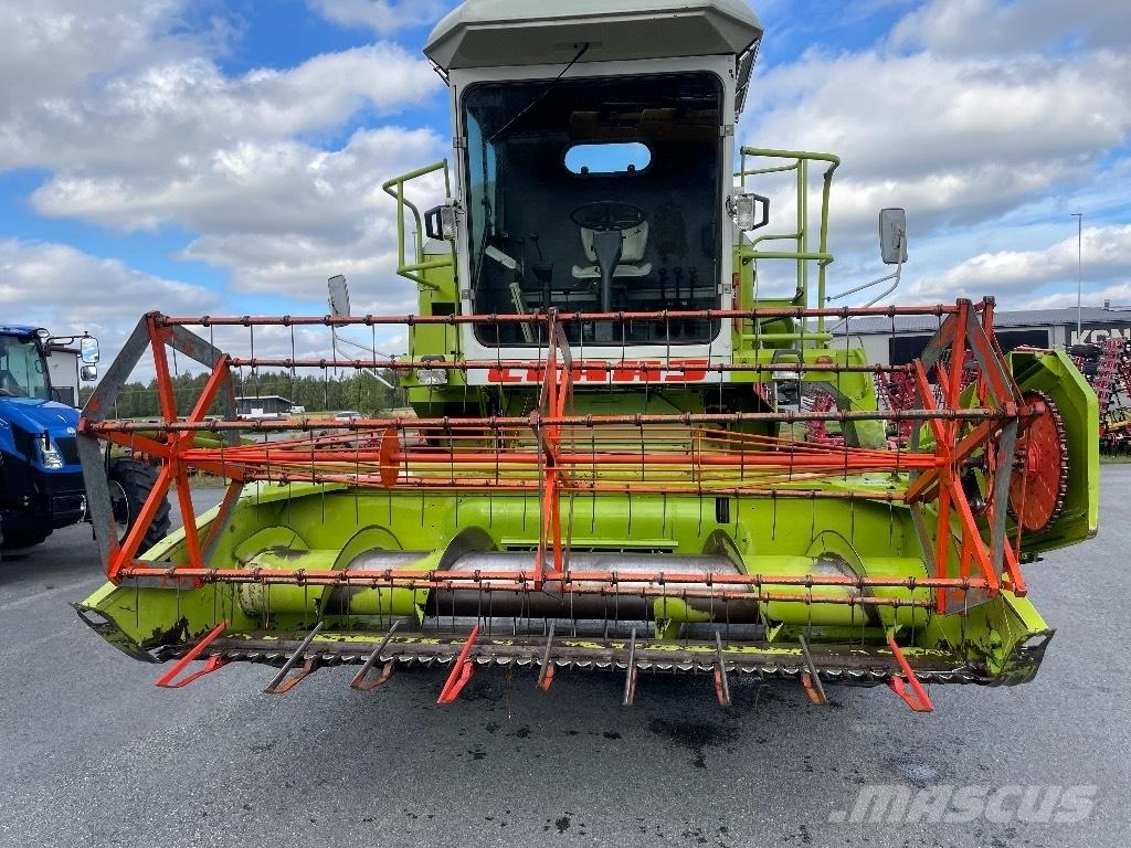 CLAAS Dominator 48 Biçerdöverler
